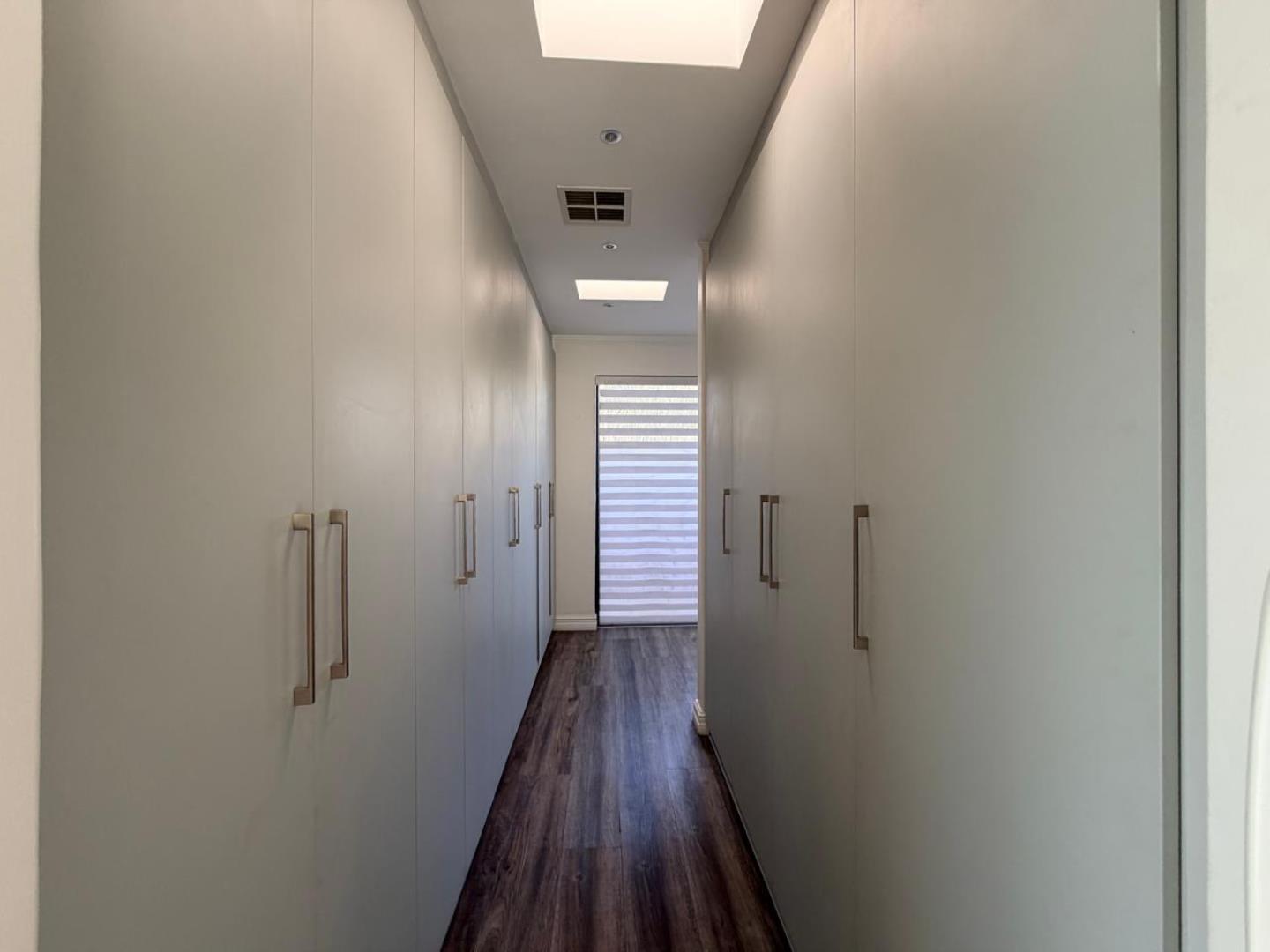 766528_297_Bushwillow_Bedroom1_Closet.JPG
