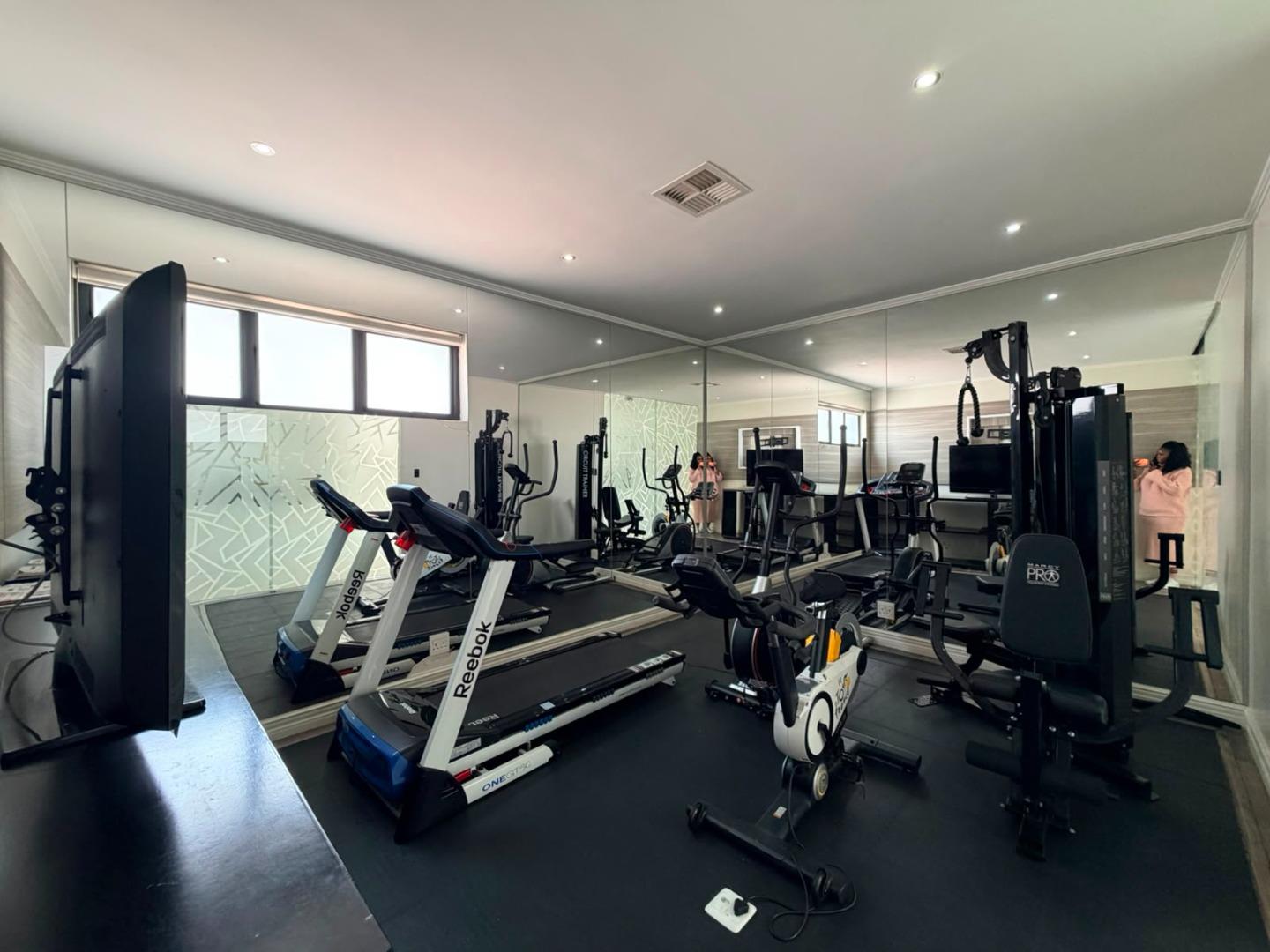 766528_297_Bushwillow_Gym3.jpg