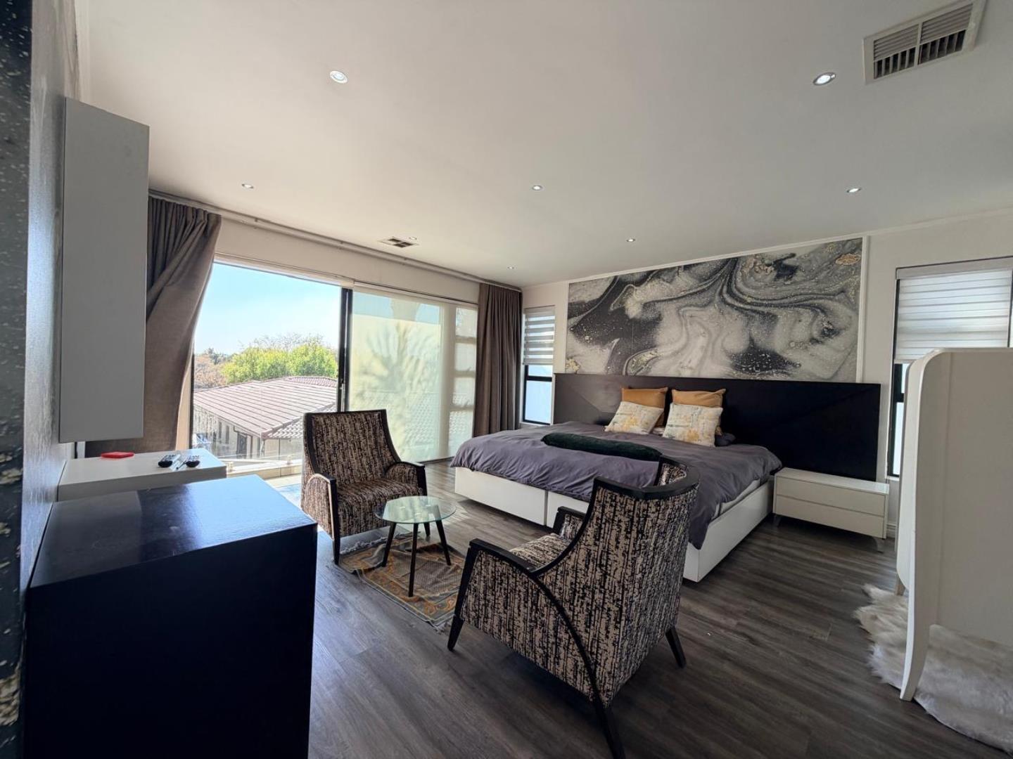 766528_297_Bushwillow_Park_Bedroom2.JPG