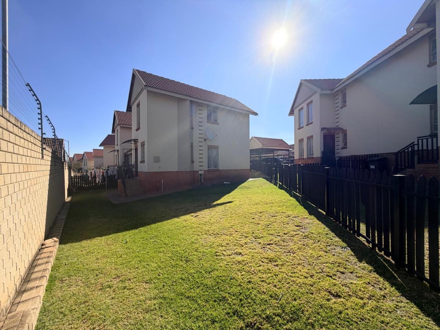 3 Bedroom Townhouse for Sale - Gauteng