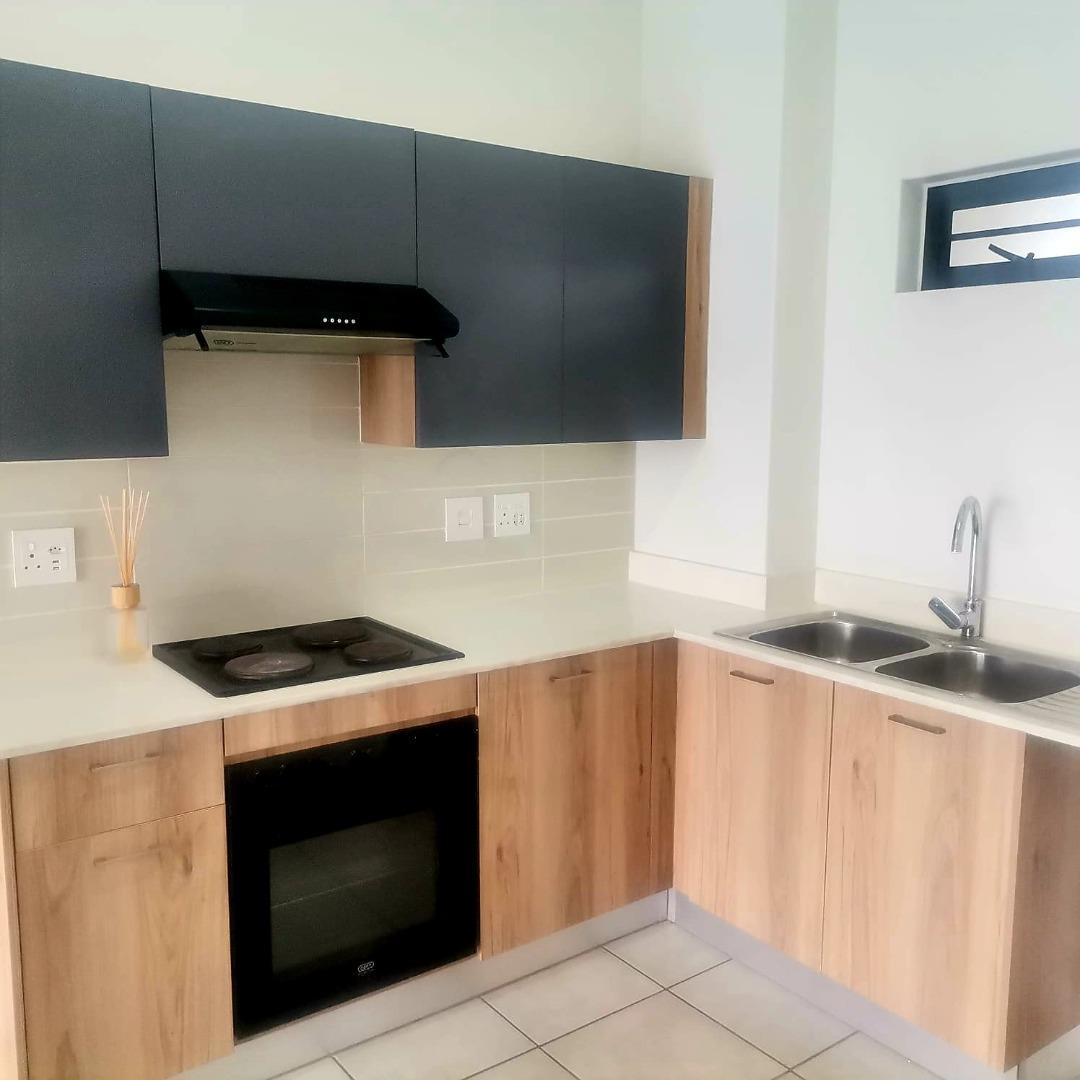 768736_506_Greenlee_Kitchen_2.jpg