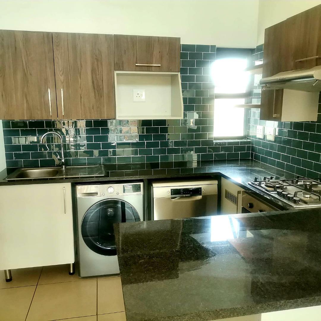 768926_103_Kitchen_2.jpg