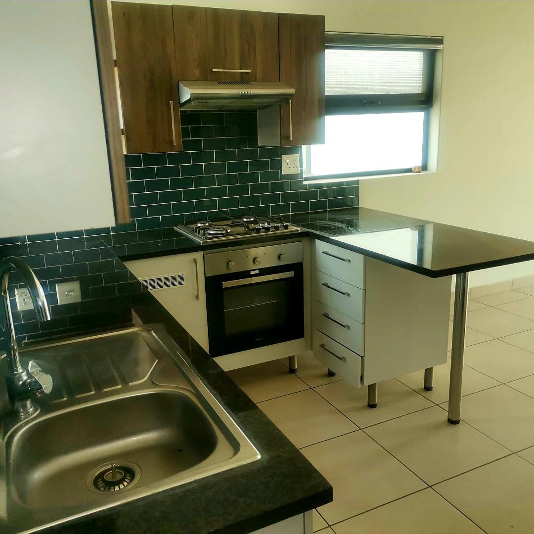 768926_103_Kitchen_3.jpg