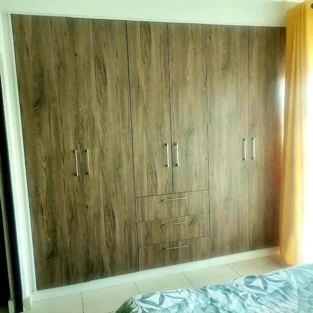 769173_119_Hiton_Bedroom_Cupboard_2.jpg
